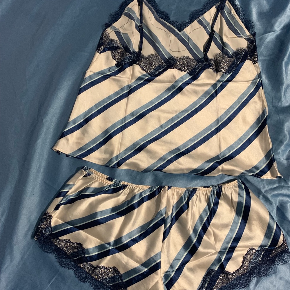Satin cami set - Picture 3 of 3